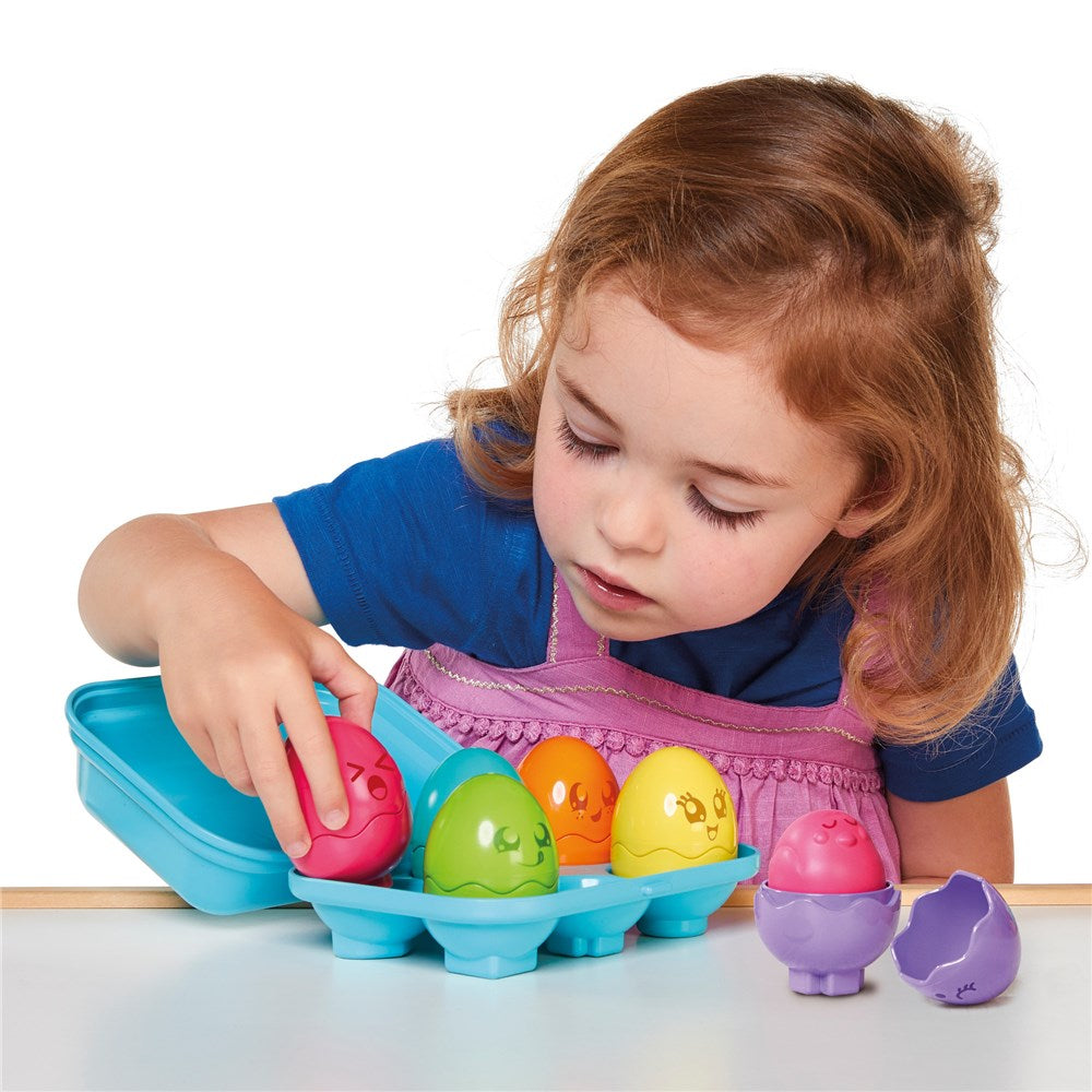 Hide and Squeak Bright Chicks by TOMY